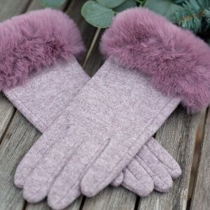 New Women's Gloves Text Touchscreen Lilac Lavender Blush Faux Fur Winter Fashion